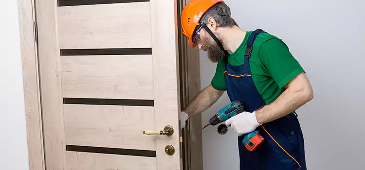 Replace Internal Door Handle with Lock Centereach